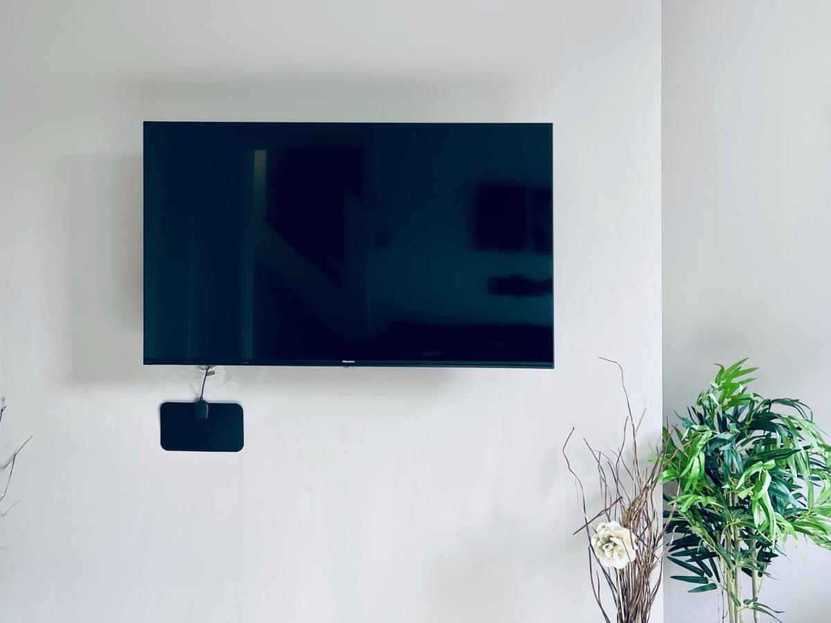 Noah'S Place In Mile End Лондон Екстер'єр фото