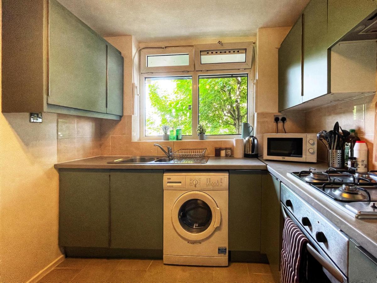 Noah'S Place In Mile End Лондон Екстер'єр фото
